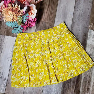 American Eagle Floral Pleated Fully Lined Side Zip Skater Skirt Size 2 EUC